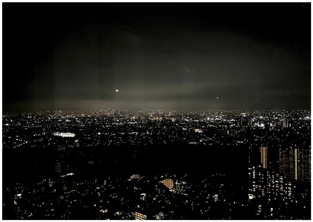 市川アイ・リンクタウン展望台から撮影した市川市の夜灯がきれいな写真です。