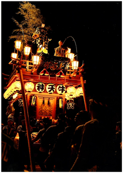 香取市で行われる佐原の大祭の様子。迫力のある山車を撮影した写真です。
