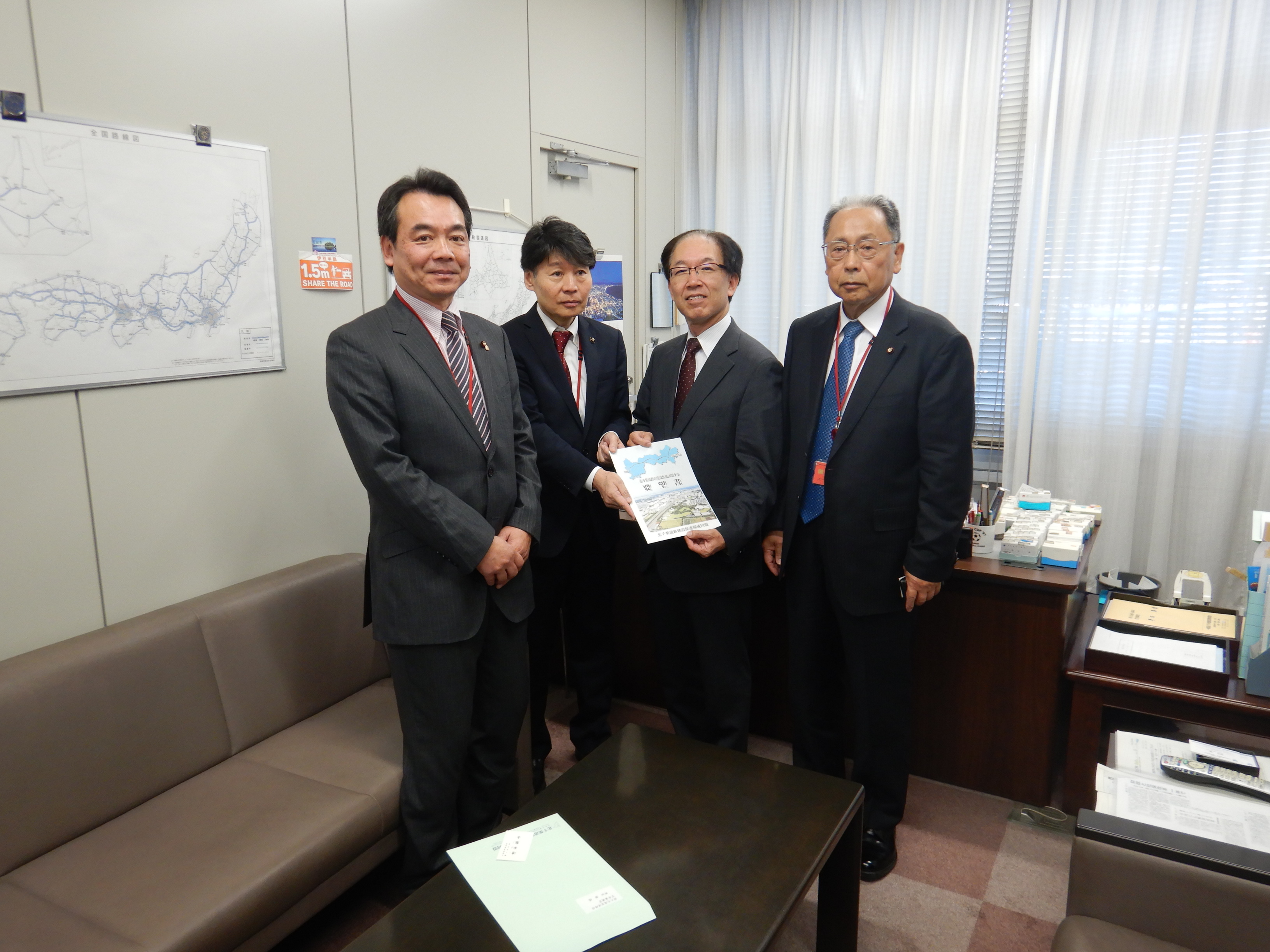 野田　勝官房審議官への要望写真