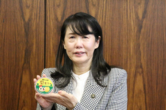 鎌ケ谷産梨ゼリーの提供にあたり、芝田市長への報告を行いました。