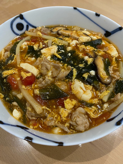 すっぱ辛いスーラータン麺