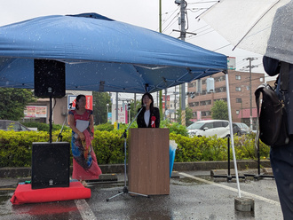 開会式で挨拶する芝田市長（写真）