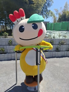 健康遊具を試すかまたんの写真