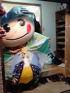 レインコートを着たかまたんの写真