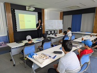 事前学習中の写真