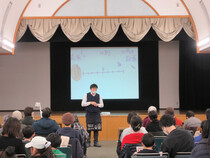 講演の様子(写真)