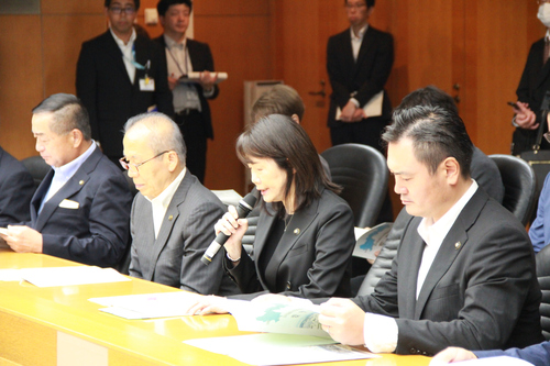 芝田市長が要望の主旨説明をしている写真