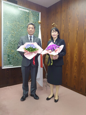 田嶋会長と芝田市長（写真）2