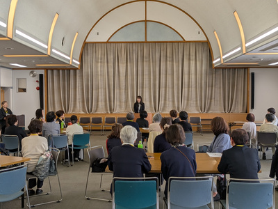 記念式典の様子(写真)