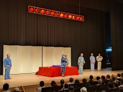 金原亭馬生一門の皆様と(写真)